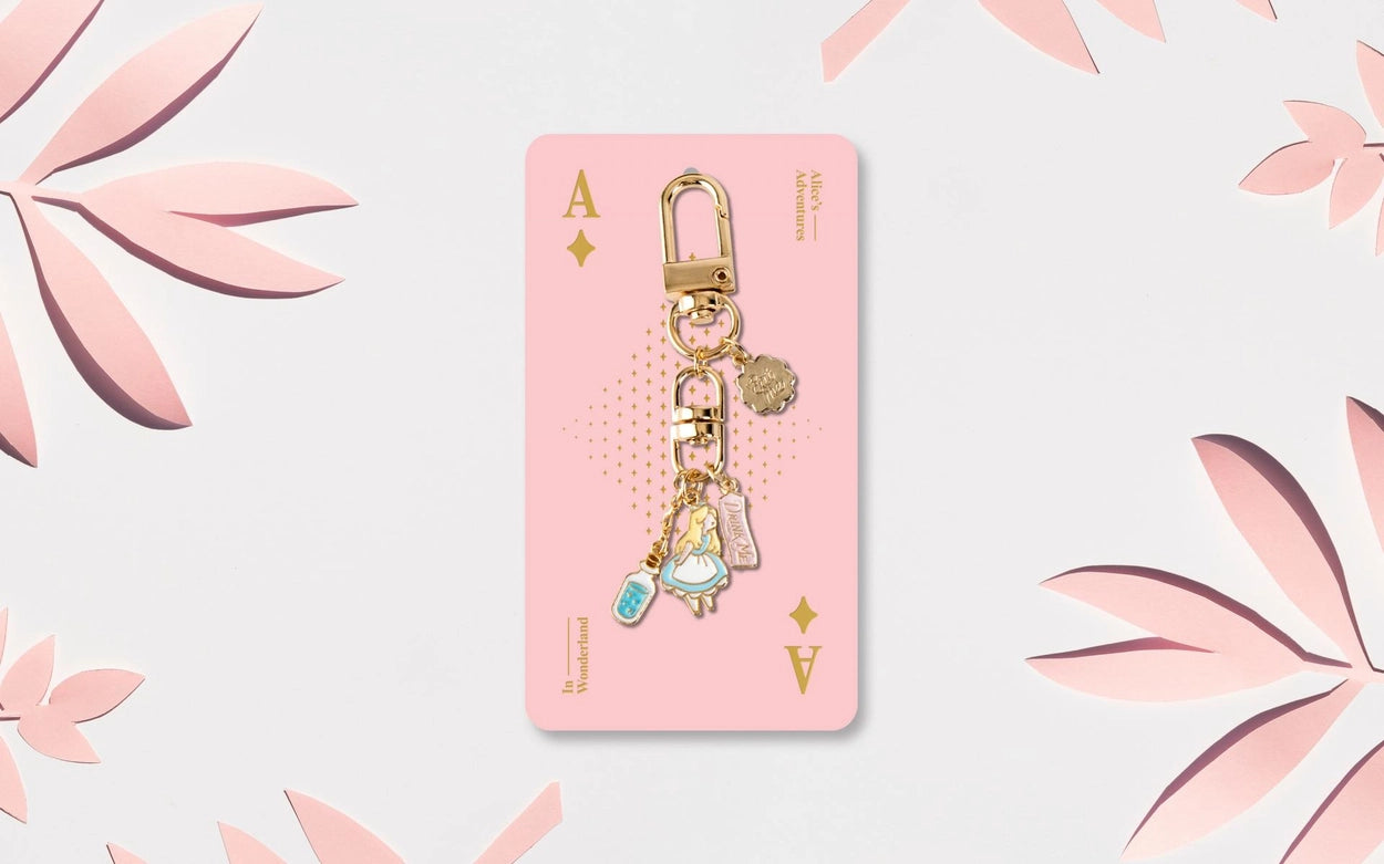 Disney Alice In Wonderland Keyring Key Chain Eat Me Cake