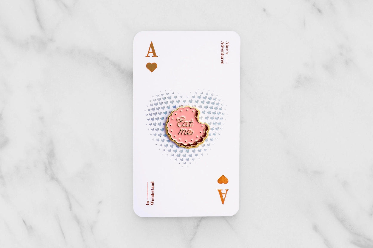 [Alice's Adventures in Wonderland] Enamel Pin - Eat Me