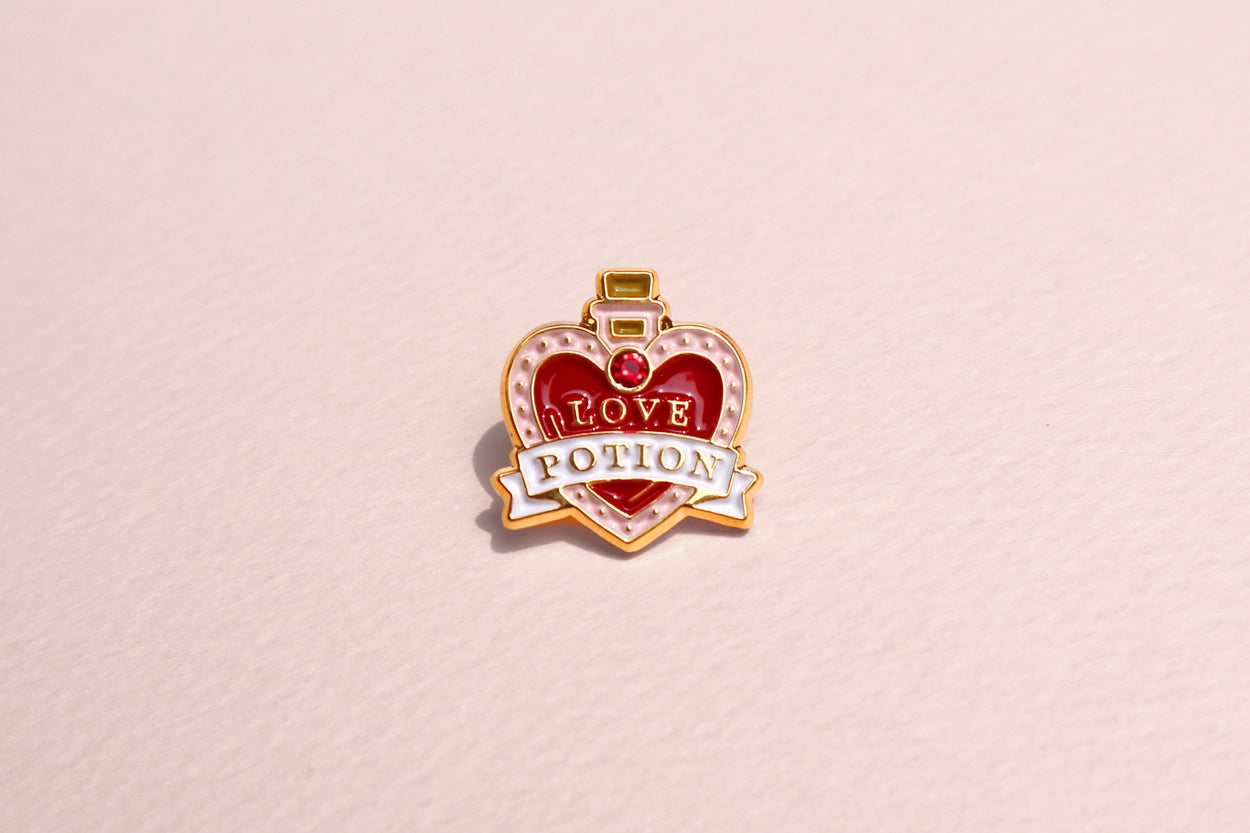 [Magic & More] Enamel Pin - Love Potion