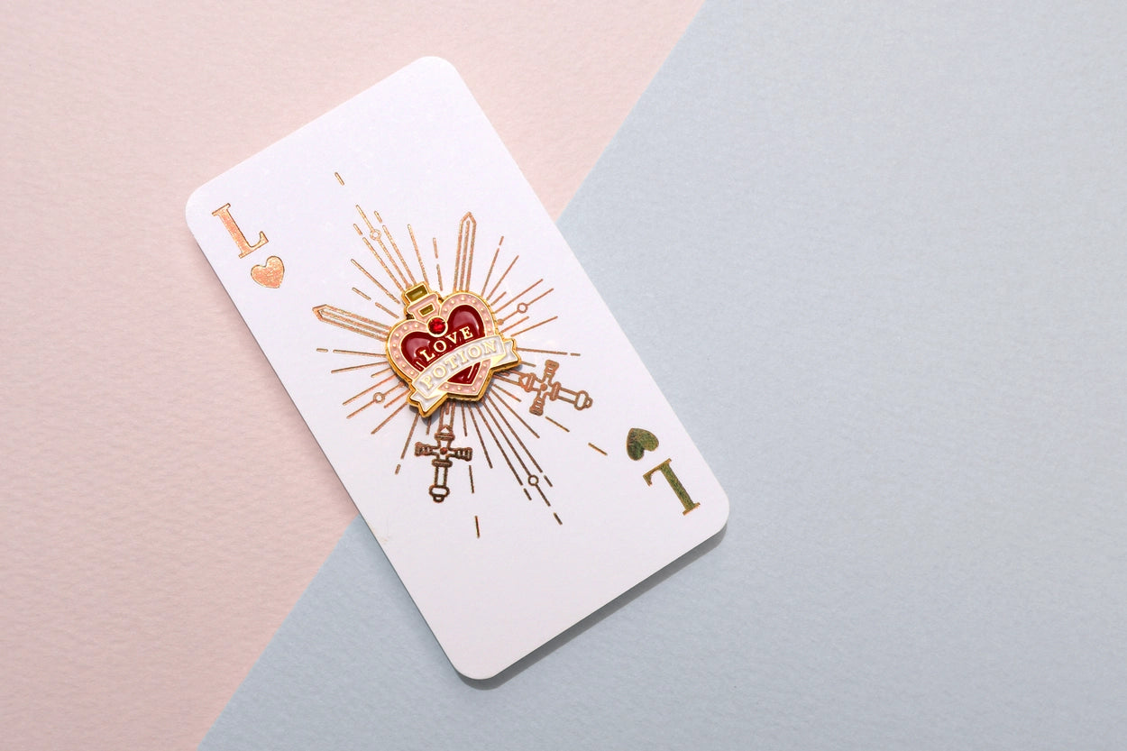 [Magic & More] Enamel Pin - Love Potion