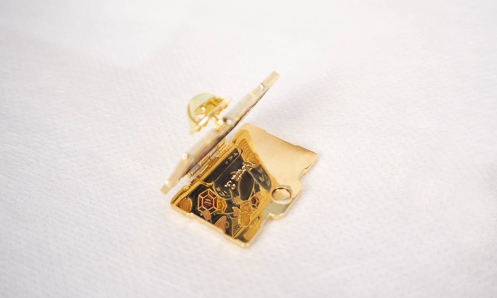 [Magic & More] Enamel Pin - Niffler in the Suitcase